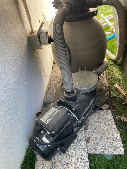 Piscina Redonda com Motor