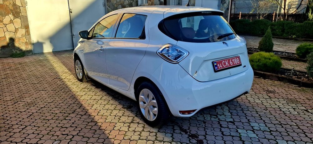 Продам Renault Zoe 41kw