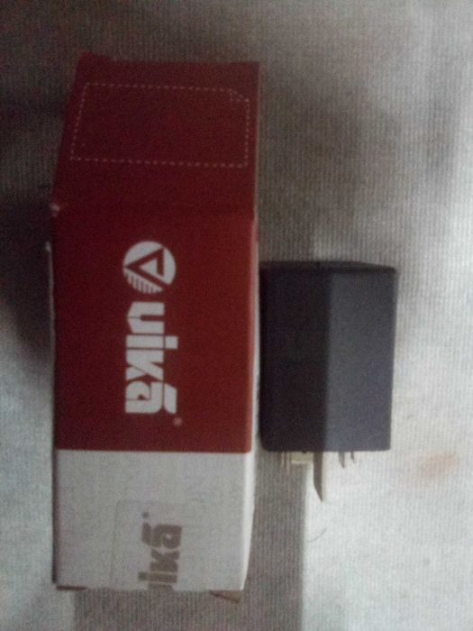 Fechaduras Golf 4 + tubo radiador +relé da bomba de combustível nova