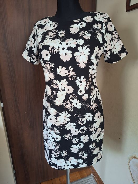 Sukienka F&F r. M czarna w kwiaty