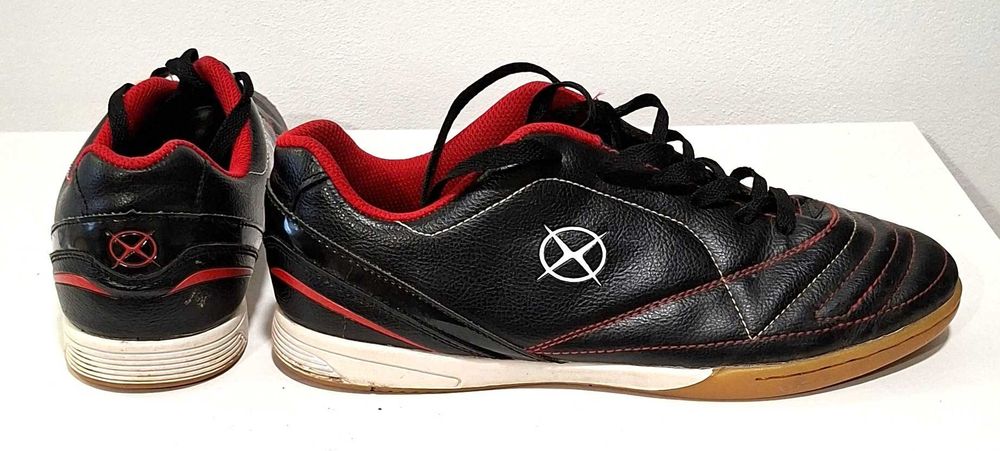 Buty sportowe, halowe Axim roz. 42