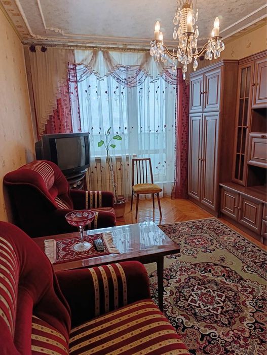 Сдам 3-комнатную квартиру для семьи в центре Чугуева