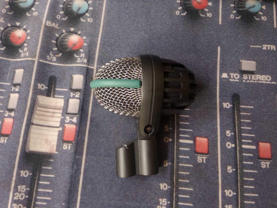 mikrofon AKG D 112 MKII