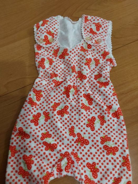 Niemowlęcy komplet dziergany sweterek, śpiochy, czapeczka 68-74 nowy