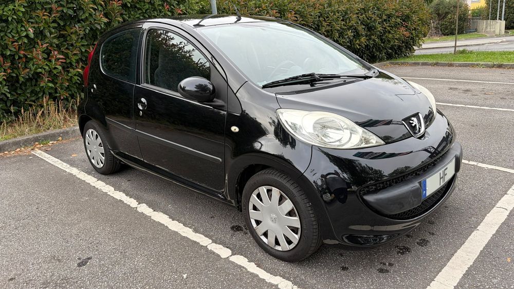 Peugeot 107 impecável
