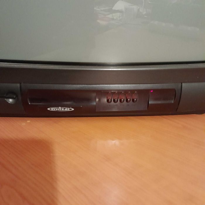 Televisão Mitsai com comando