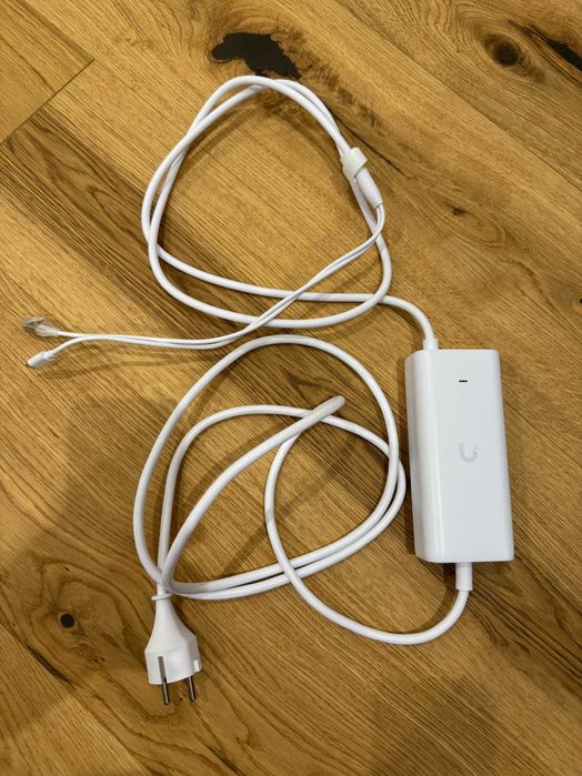 UniFi UACC-PoE+-USBC New PoE Adapter with Power Supply63824732243329122