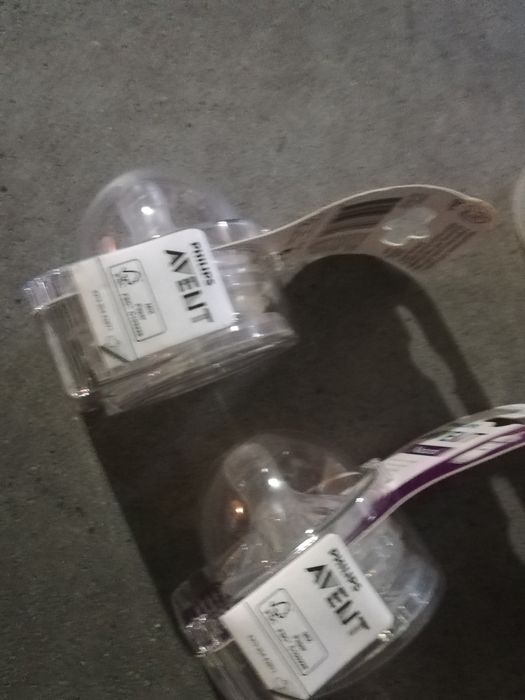 Aquecedor de biberões e bomba eléctrica de tirar leite