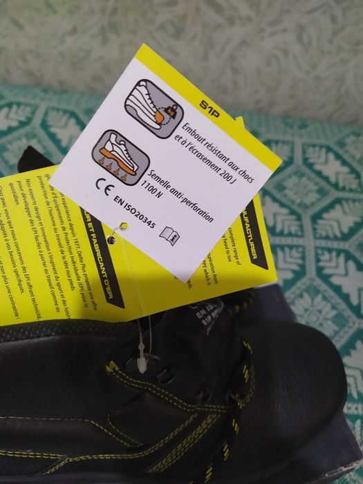 Рабочие ботинки.Новые.41 размер.