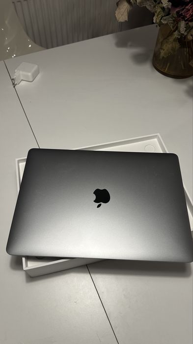 Laptop APPLE MacBook Air13,3 RetinaM1