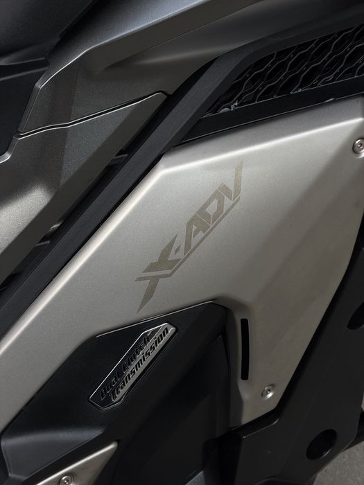 HONDA X-ADV 750 - Como Nova!