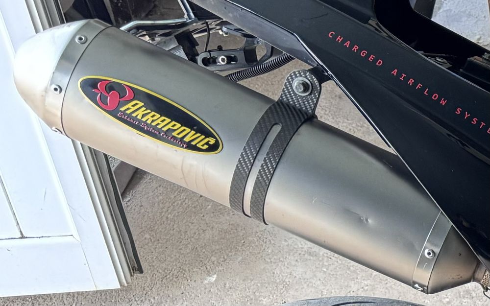 Ponteira akrapovic
