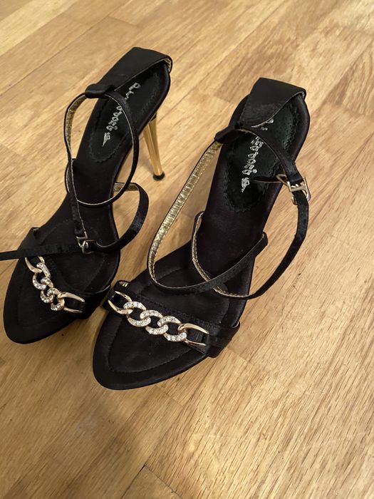 Sandália salto alto da Primadona tam. 37