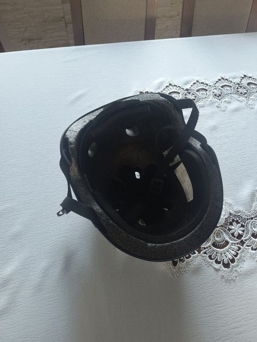 Kask  rozm L jak nowy,