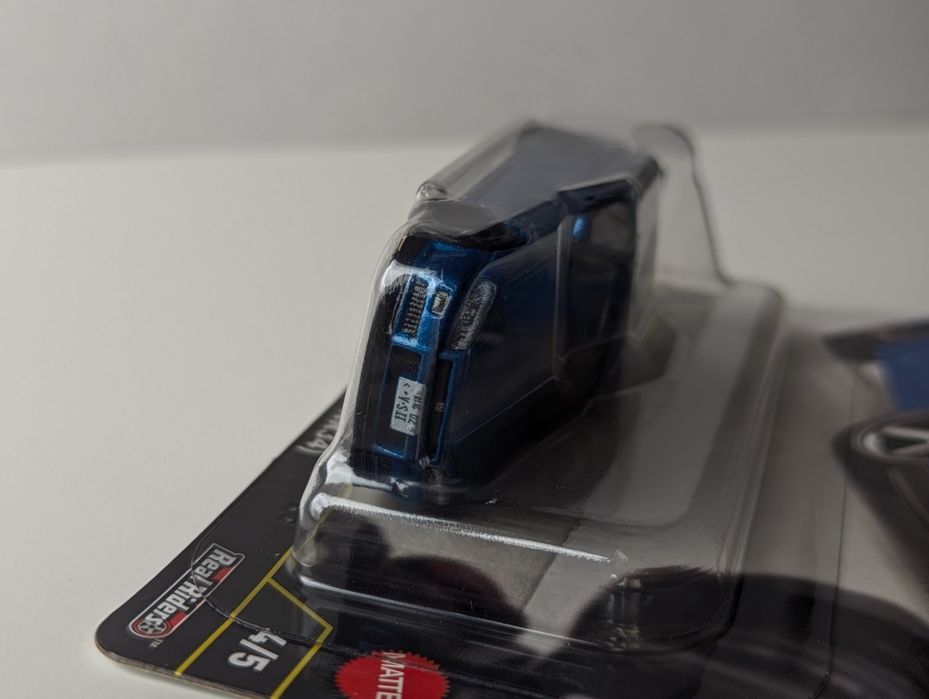 Nissan Skyline GT-R R34 Hot wheels timeless icons хот вілс Ніссан