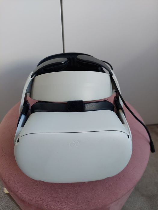 Meta Oculus Quest 2 [+ 10 gier]