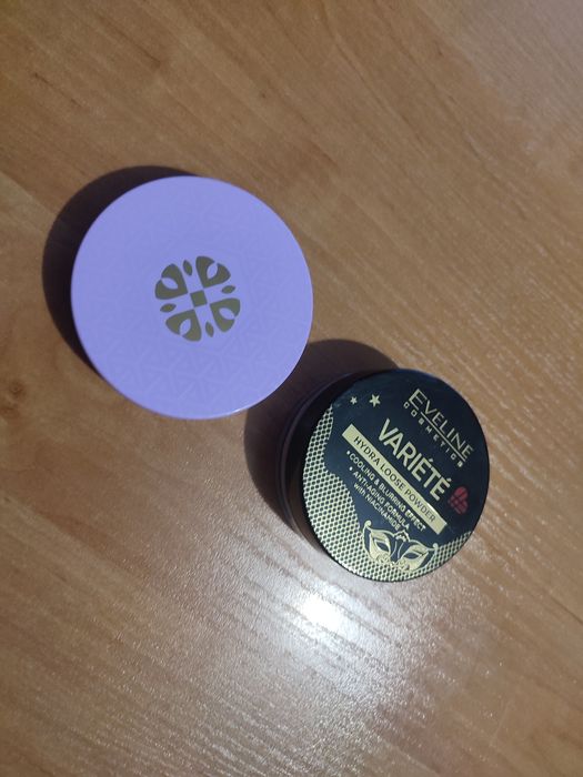 Pudry 2szt Eveline i Ingrid