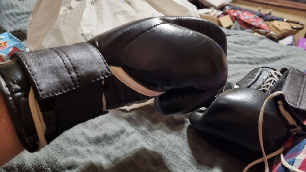 Липучка конвертор для боксерских перчаток.