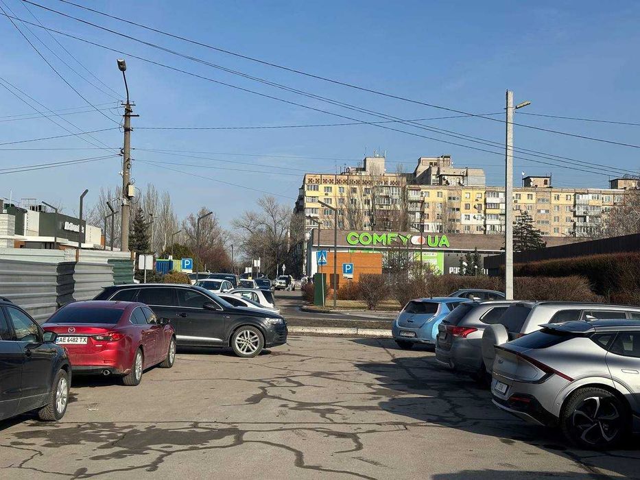 Аренда помещения, ж/м Покровский, ул. Юрия Кондратюка, возле дома 4