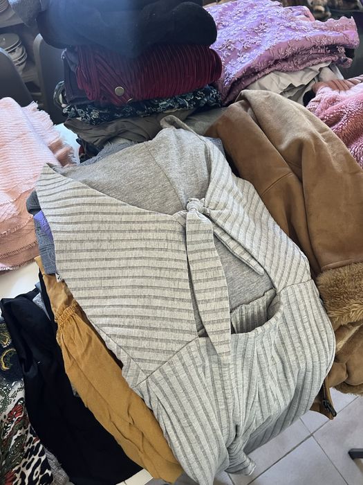 Lote de roupa mulher / vários tamanhos
