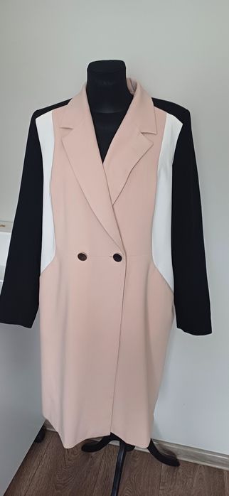 Płaszcz rozmiar 48 kolor pudrowy róż V By Very