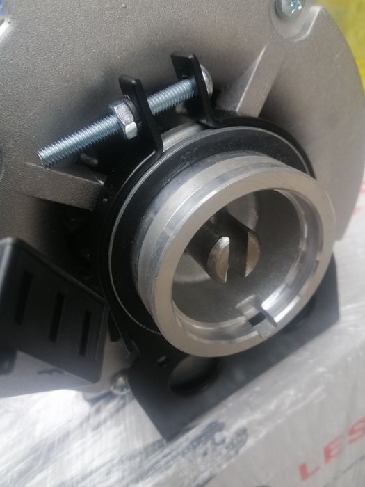 Помпа хомутова Fluid-o-Tech 100 галон . Для кавома