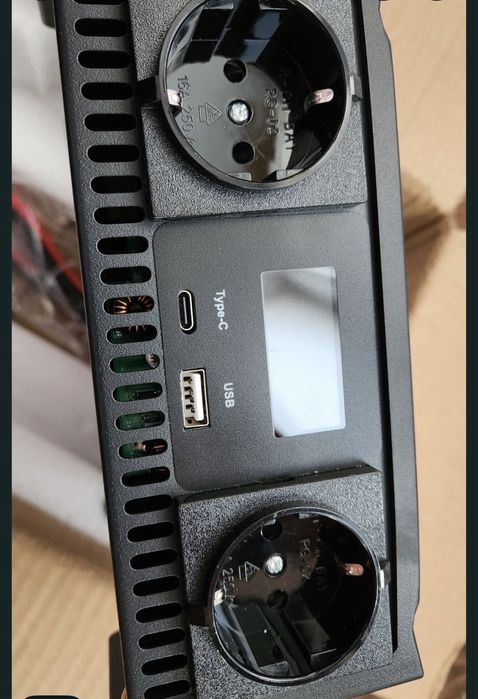 Інвертор DatouBoss  12/24V (1,2/2,3kW)