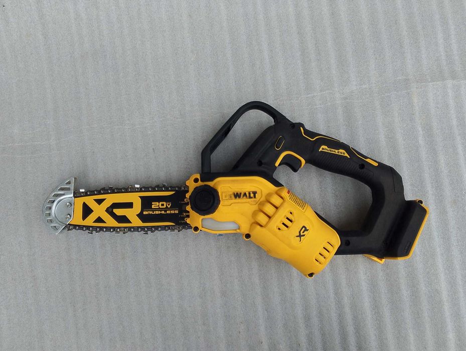 Акумуляторна ланцюгова пила DEWALT DCCS623,  США
