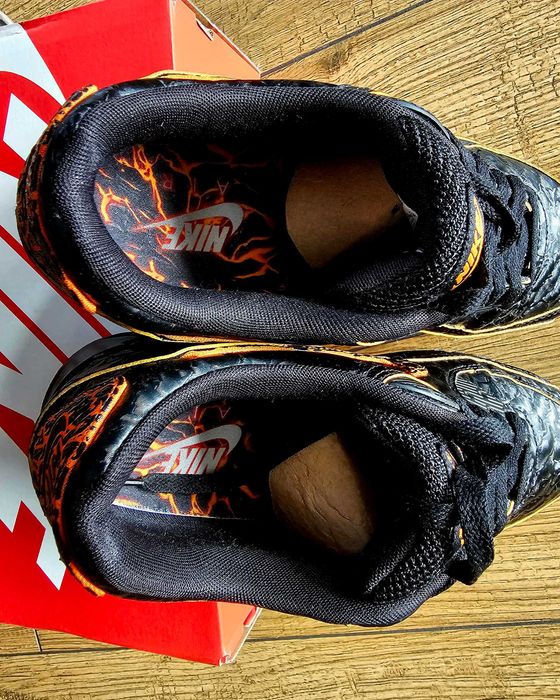Nike Air Max 90 QS Wulkan r.41