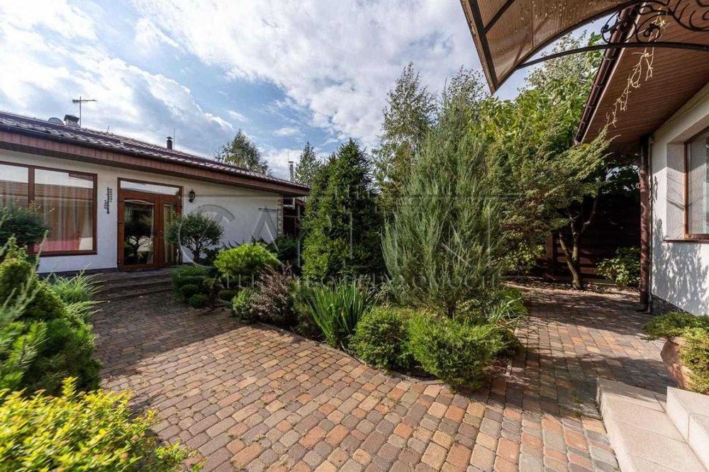 Оренда / Будинок/  Автономний / 232 м2 / Польова, Березівка /КМ Berezivka Village Club / Вілидж Клаб