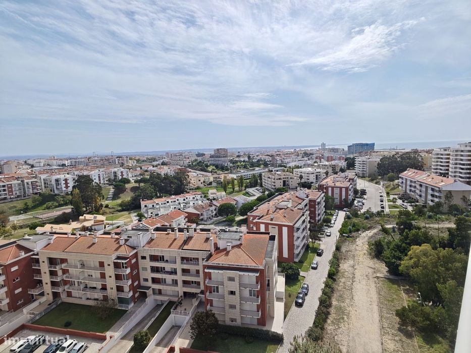 Apartamento com Excepcional Área e Localização - Buarcos
