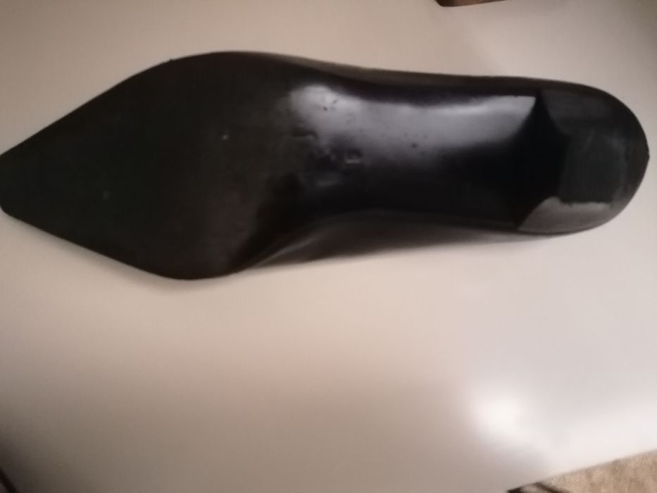 Sapatos em pele, pretos