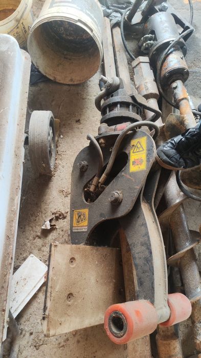 Chwytak hydrauliczny JCB Kerbmaster minikoparka koparki