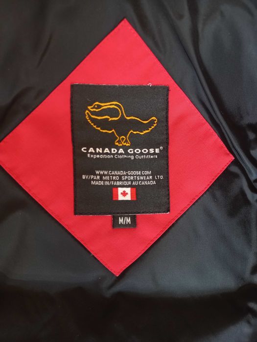 пуховик жіночий Canada Goose короткий червоний