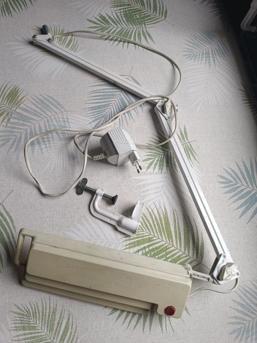 Настольная лампа на стубцині,