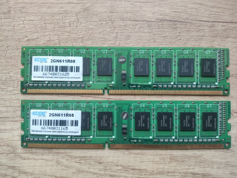 DDR 3 2gb *2 оперативная память + две по 1 gb