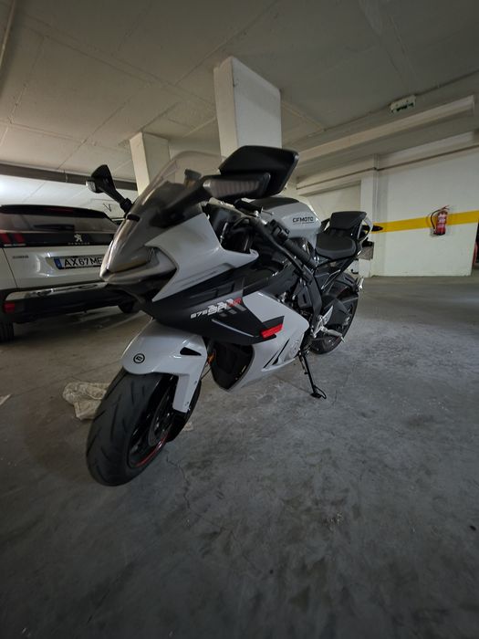 CFMOTO 675 SR-R como nova - Vendo ou Troco