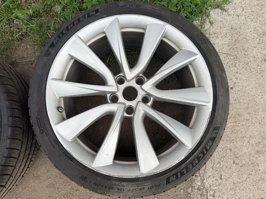 Диск r19 tesla model 3