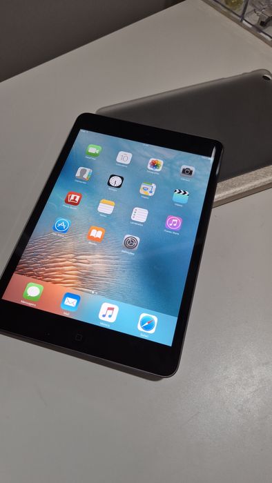 iPad Mini 1.ª Geração 16GB Wi-Fi – Como Novo (Ideal p/ Leitura, Coleção ou Peças)