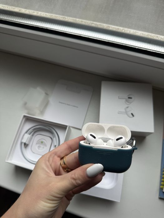 Навушники apple airpods pro