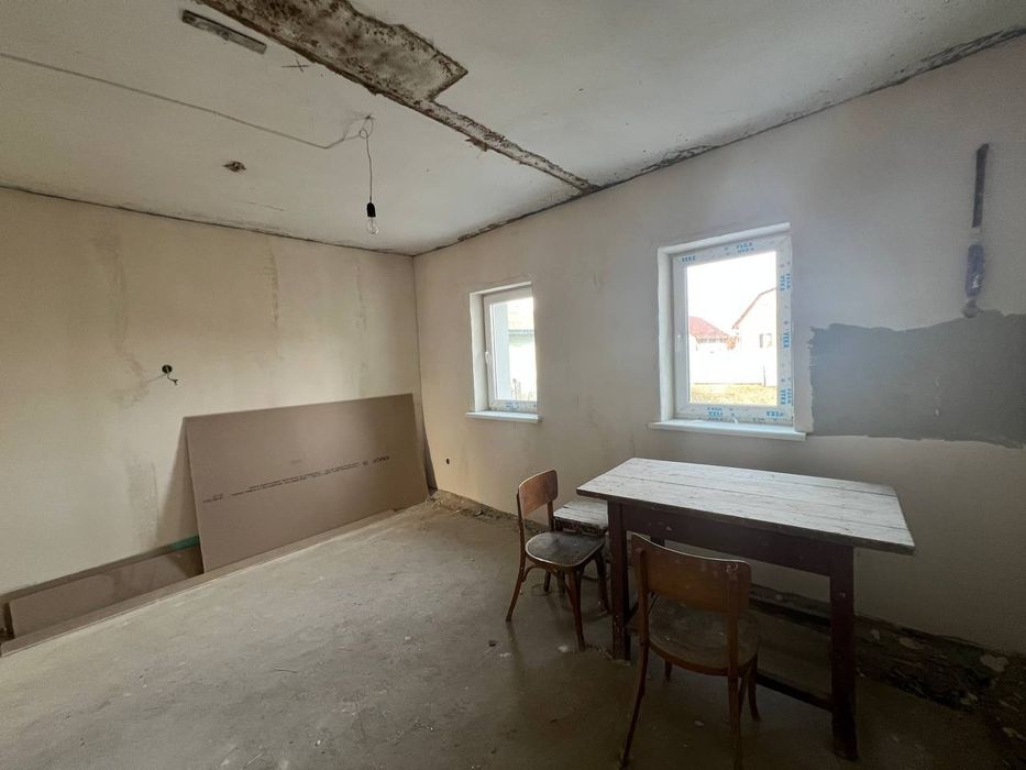 Продаж будинку в Стрижавці