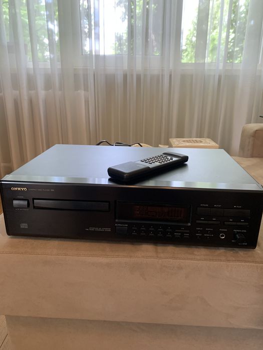 СИ ДИ деку Onkyo DX -7210
