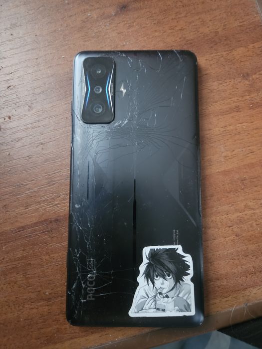 Продам poco f4 gt