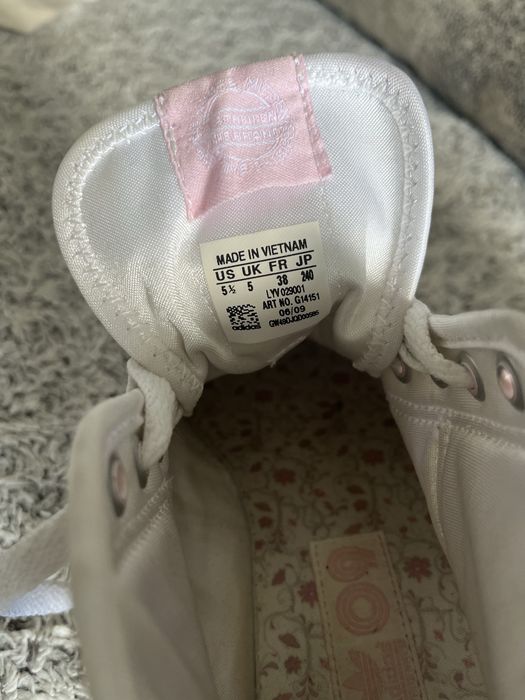Trampki adidas 38 za kostke satyna biale w kwiatki