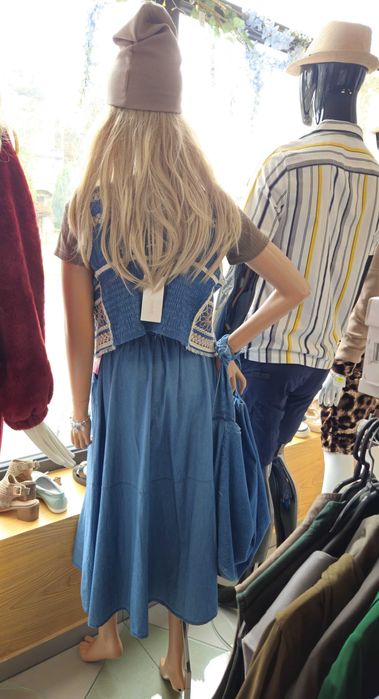 Spódnica cienki jeans Italy, Uni !!!