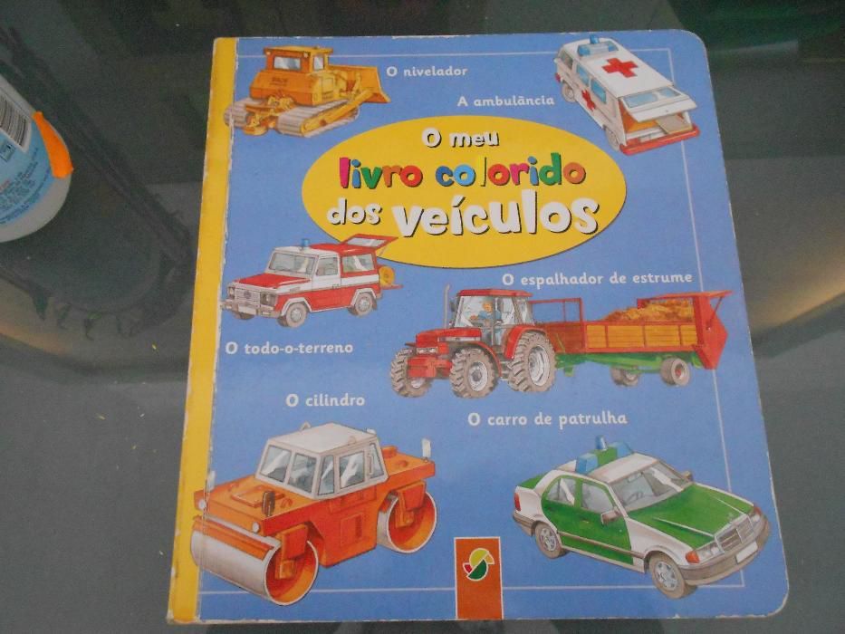 Vendo vários livros como novos