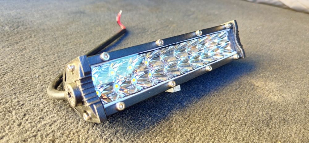 Farol LED para moto