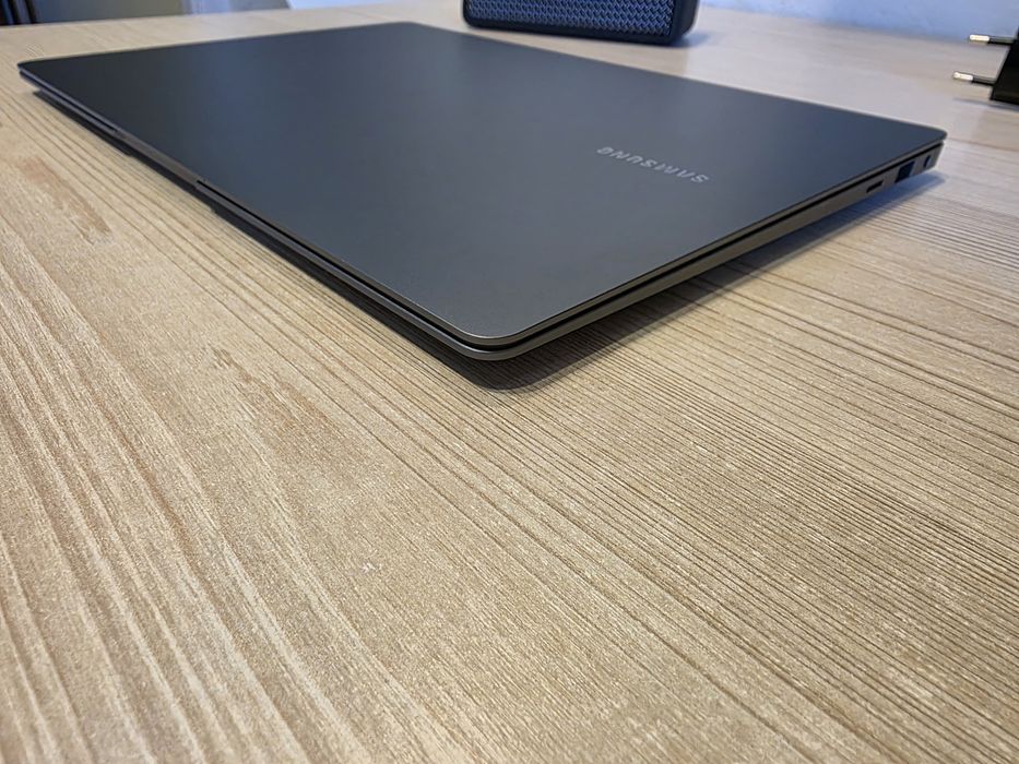 Samsung Galaxy Book4 Pro 14" (2024) | 7 циклів | 16/512 GB | Dynamic AMOLED 2X 120Hz