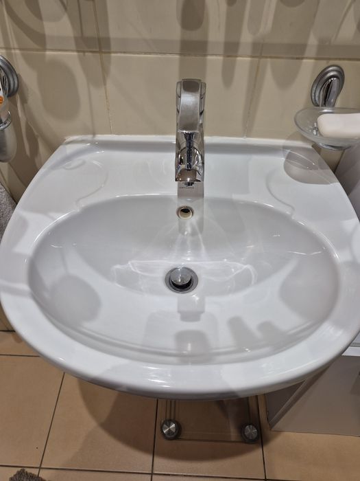 Umywalka  z baterią