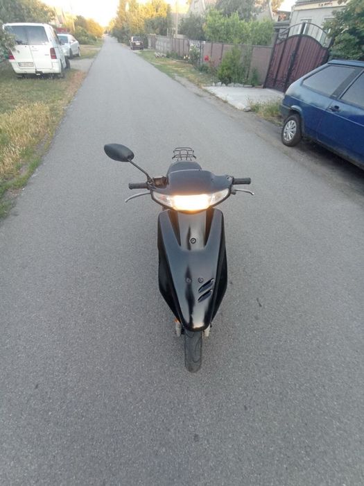 Продам скутер хонда дио, шлем, і телефон